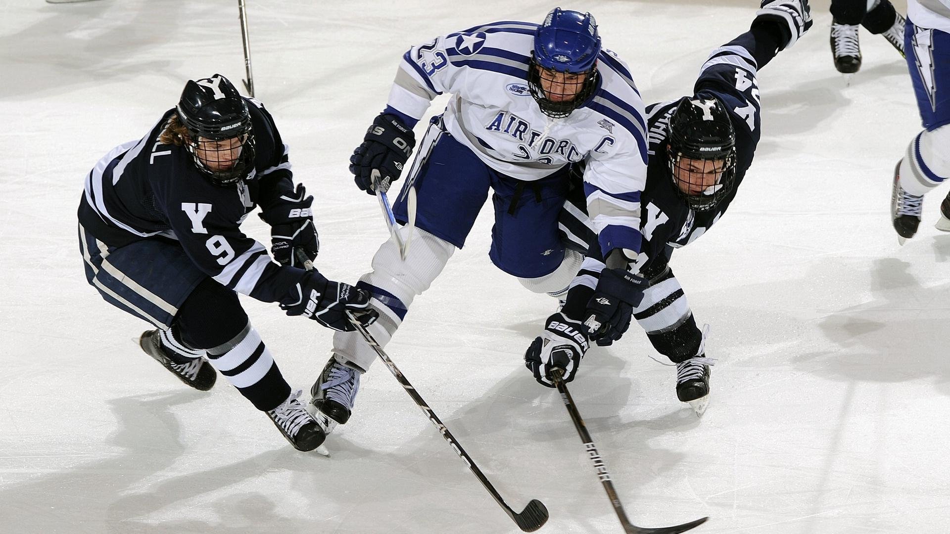 2018年西部决赛:库里在关键时刻,用连续远距离三分逆转局势!,2016西部决赛库里技术统计