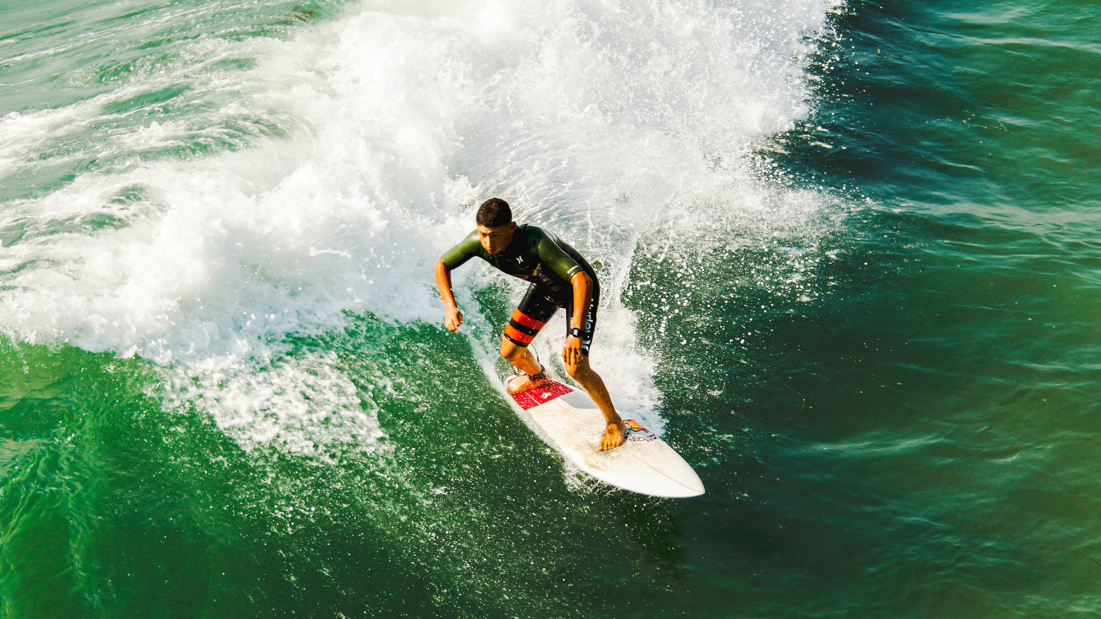 “西甲明星对决：攻守精彩纷呈，球迷狂欢”，西甲明星球员
